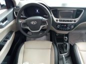 Bán xe Hyundai Accent 1.4MT full 2018, màu trắng xe giao ngay, trả góp 90%