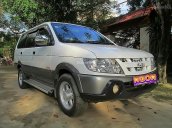 Gia đình bán xe Isuzu Hi lander X treme năm 2009, màu trắng số sàn