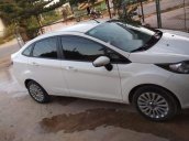 Cần bán lại xe Ford Fiesta AT sản xuất 2012, màu trắng 