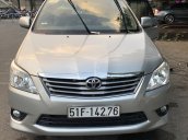 Bán Toyota Innova G 2013, màu bạc, giá 550tr