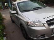 Bán Chevrolet Aveo MT sản xuất 2012, màu bạc, nội thất đẹp