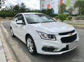 Bán Chevrolet Cruze LTZ 2016 màu trắng, xe đẹp như mới, xe gia đình