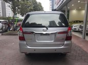 Bán Toyota Innova 2.0V năm sản xuất 2015