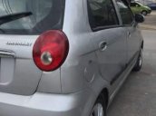 Bán Chevrolet Spark MT đời 2010, màu bạc, xe còn mới