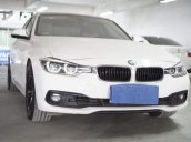 Bán BMW 3 Series 320i, xe mới 99%, mua 11/2015, phiên bản mới nhất 