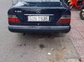 Cần bán lại xe Mercedes E300 sản xuất năm 1994, xe nhập số tự động, giá chỉ 65 triệu