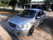 Cần bán Daewoo Gentra MT năm sản xuất 2010, màu bạc, xe đẹp