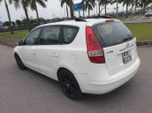 Cần bán lại xe Hyundai i30 năm sản xuất 2009, màu trắng, nhập khẩu