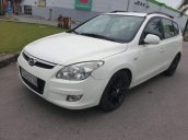 Cần bán lại xe Hyundai i30 năm sản xuất 2009, màu trắng, nhập khẩu