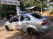 Cần bán Daewoo Gentra MT năm sản xuất 2010, màu bạc, xe đẹp