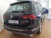 Volkswagen Phạm Văn Đồng bán Volkswagen Tiguan Allspace sản xuất năm 2018 đủ màu, có xe giao ngay, ưu đãi hấp dẫn