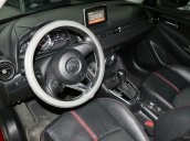 Bán Mazda 2 Hacthback 1.5AT màu đỏ, số tự động, 5 cửa, sản xuất T2/2018