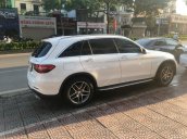 Cần bán xe Mercedes GLC300 4matic 2016, màu trắng