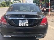 Bán xe Mercedes C200 năm sản xuất 2016 đen, xe nhập