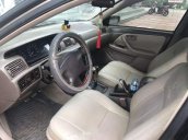 Bán xe Camry số tự động, sản xuất năm 2002, máy còn tốt, điều hòa mát lạnh