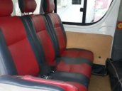 Cần bán Toyota Hiace MT đời 2005, màu trắng, máy dầu