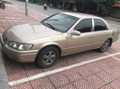 Bán xe Camry số tự động, sản xuất năm 2002, máy còn tốt, điều hòa mát lạnh