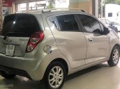 Bán Chevrolet Spark đời 2015, màu bạc xe gia đình, 285 triệu