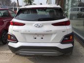 Bán ô tô Hyundai Kona 1.6 Turbo sản xuất năm 2018, màu trắng  