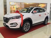 Bán xe Hyundai Tucson 2.0 ATH đời 2018, màu trắng sang trọng