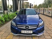 Bán xe Mercedes C300 AMG xanh 2018. Trả trước 800 triệu nhận xe ngay