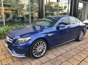 Bán xe Mercedes C300 AMG xanh 2018. Trả trước 800 triệu nhận xe ngay