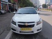 Cần bán xe Chevrolet Cruze LS sản xuất năm 2015, màu trắng