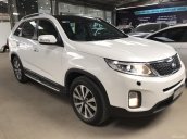 Bán Kia New Sorento GATH 2.4AT màu trắng số tự động, máy xăng, sản xuất 2015, biển Sài Gòn bản full