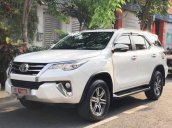 Bán Toyota Fortuner 2.4G 2017, màu trắng, nhập khẩu nguyên chiếc ít sử dụng