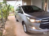 Cần bán Toyota Innova đời 2017, màu xám