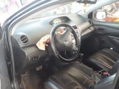 Cần bán Toyota Yaris đời 2006, màu đen, nhập khẩu, giá tốt