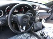 Bán ô tô Mercedes GLC 300 đời 2018, màu trắng