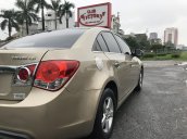 Bán xe Chevrolet Cruze 2010, màu vàng cát