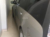 Bán Mitsubishi Grandis năm sản xuất 2005, màu vàng cát