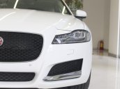 Cần bán giá xe Jaguar XF Prestige 2.0, màu trắng, bảo hành, hotline 0932222253