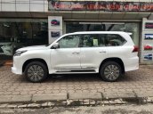 Bán nhanh chiếc xe Lexus LX 570S Super Sport sản xuất năm 2019, màu trắng, nhập khẩu nguyên chiếc