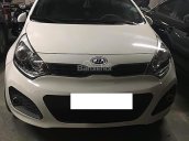 Chính chủ bán Kia Rio 1.4 AT đời 2013, màu trắng, nhập khẩu nguyên chiếc