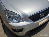 Cần bán gấp Kia Carens 2016, số sàn, màu bạc, gầm cao bệ chắc