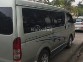 Cần bán Toyota Hiace 2009 số sàn, máy dầu, 16 chỗ, màu xám bạc