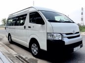 Cần bán Toyota Hiace sản xuất 2015 máy dầu 2.5, màu trắng, nhập khẩu từ Nhật 820tr