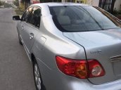 Cần bán xe Toyota Corolla altis năm sản xuất 2010, màu bạc số tự động