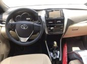 Cần bán Toyota Yaris 2018, màu trắng, xe nhập