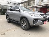 Bán Toyota Fortuner 2.4G 4x2MT 2017, màu bạc, nhập khẩu nguyên chiếc