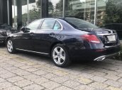 Bán xe Mercedes-Benz E250 siêu lướt 30 km, ĐK 8/2018