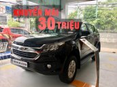 Giá xe Trailblazer 7 chỗ, khuyến mãi tháng 11 - Trailblazer màu đen số tự động 1 cầu