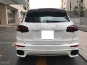 Cần bán Porsche Cayenne năm sản xuất 2016, màu trắng, nhập khẩu như mới