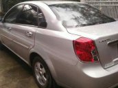 Cần bán xe Chevrolet Lacetti sản xuất năm 2011, màu bạc, xe nhập