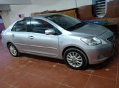 Cần bán lại xe Toyota Vios E năm 2013, màu bạc