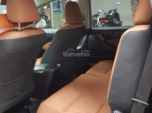 Bán xe Toyota Innova 2.0 E năm 2017, màu nâu xe gia đình  