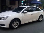 Cần bán gấp Chevrolet Cruze số sàn sản xuất 2014, màu trắng xe gia đình, giá tốt 310 triệu